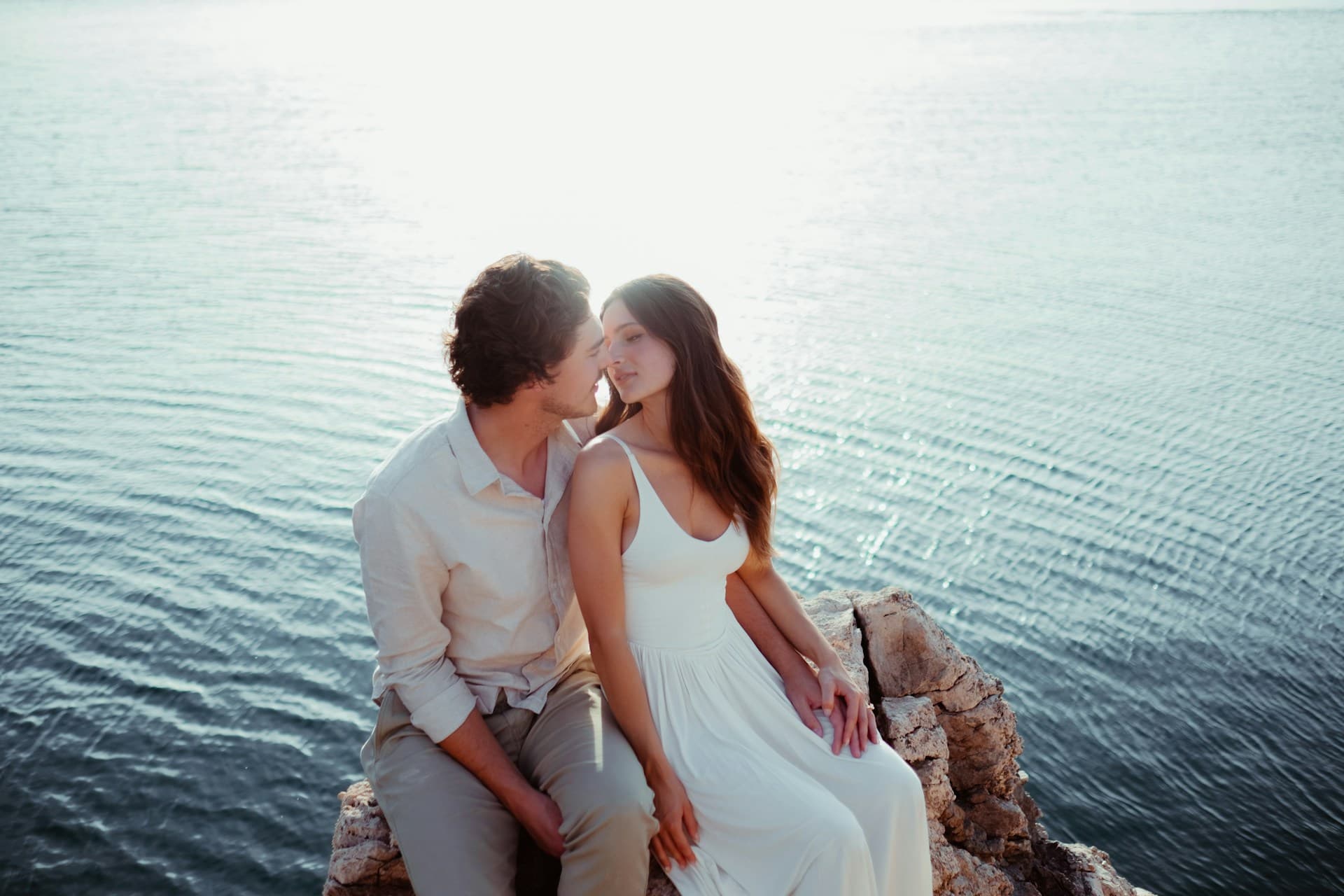 Finding an Engagement Photographer Who Fits You: A Buffalo Winter Guide