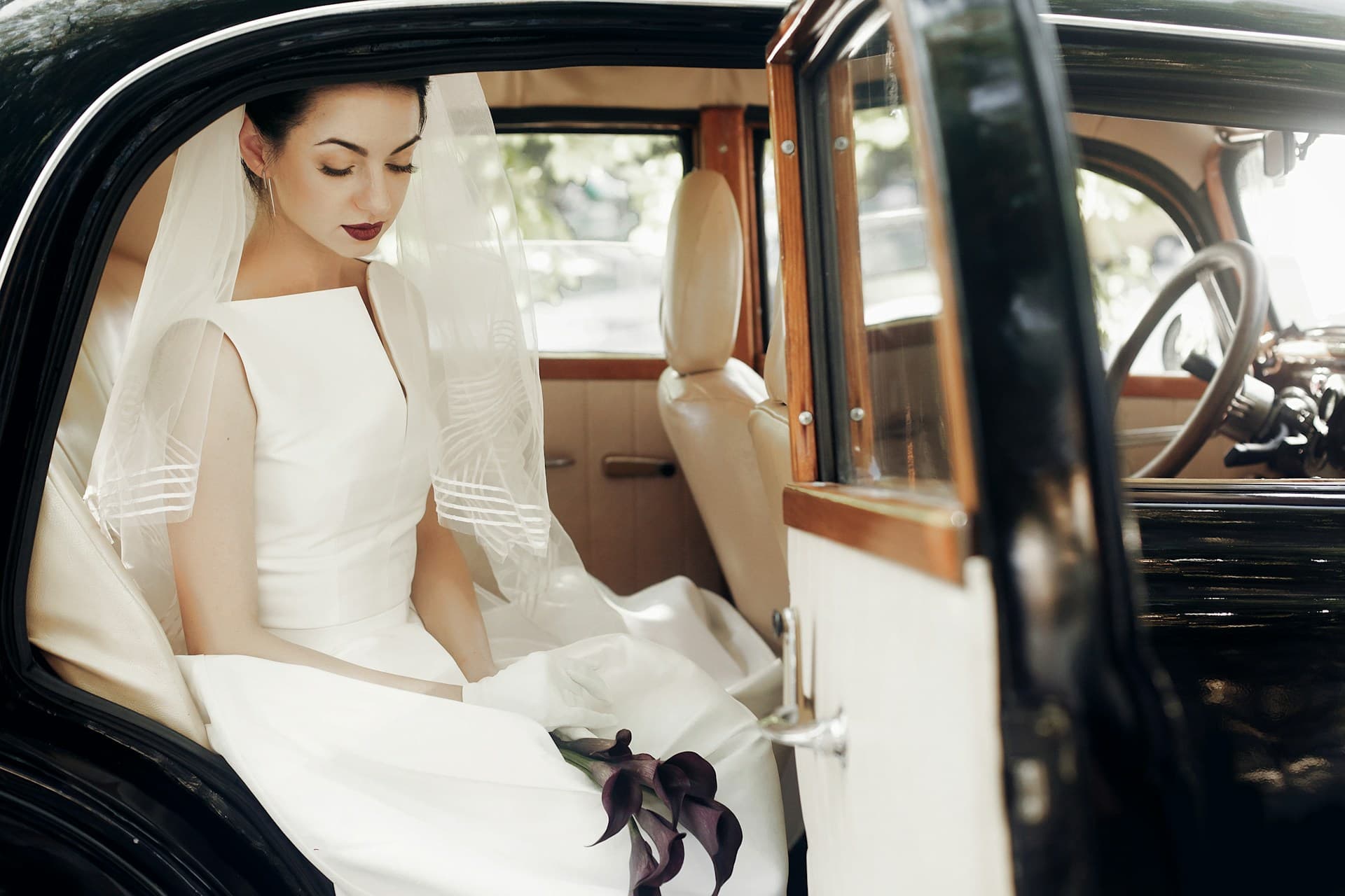 When To Book A Luxury Wedding Photographer In Ithaca To Secure Dates